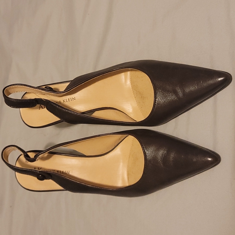 Anne Klein Slingbacks in brown